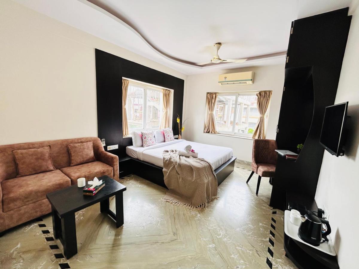 Bluo Lake View Newtown - Boutique Hotel コルカタ エクステリア 写真