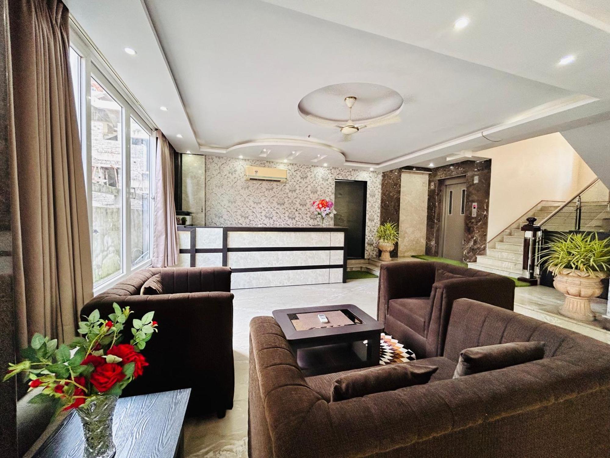 Bluo Lake View Newtown - Boutique Hotel コルカタ エクステリア 写真